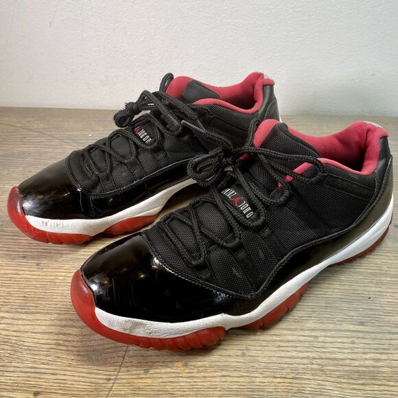 Air Jordan 11 - Low Bred - Mens Size 13 - Black/Red/White Basketball 528895-012